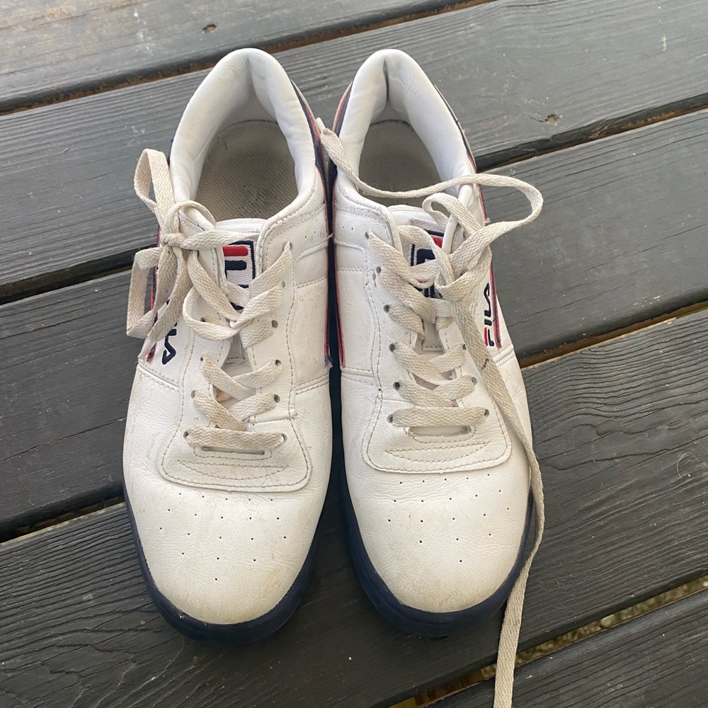 mens fila sneakers 10.5